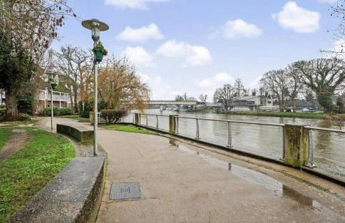 Little Haven Thames view Free Parking Closer to Heathrow - Foto 49