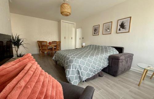 Appartement lumineux avec balcon - Foto 15