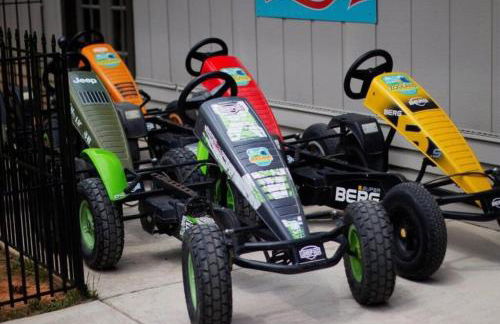 Modern 2BR Aparment near NC ZOO w Parking - Foto 32