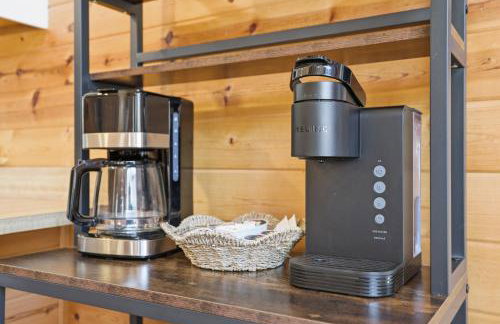 Dog-Friendly A-Frame with Hot Tub and Firepit - Foto 38