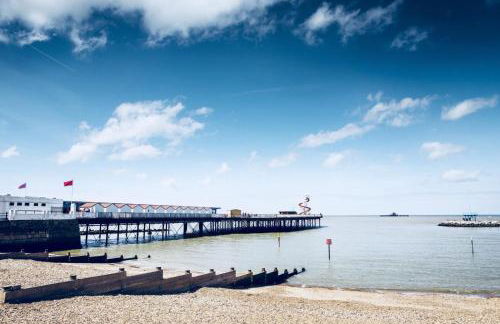 Bay escape beach apartment steps from the sea - Foto 3