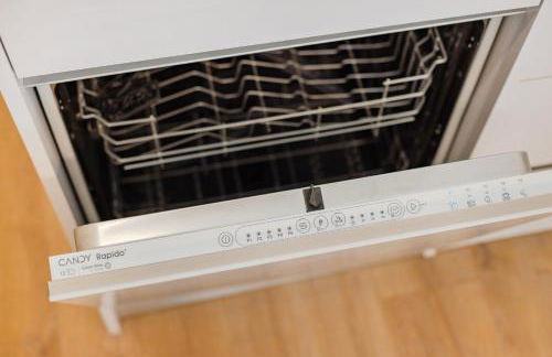 Studio Pop 111 Collection - Photo 31