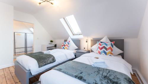 Neues Haus ,11 Betten, völlmöbliert mit Parkplätzen, Garage und Garten - Foto 3