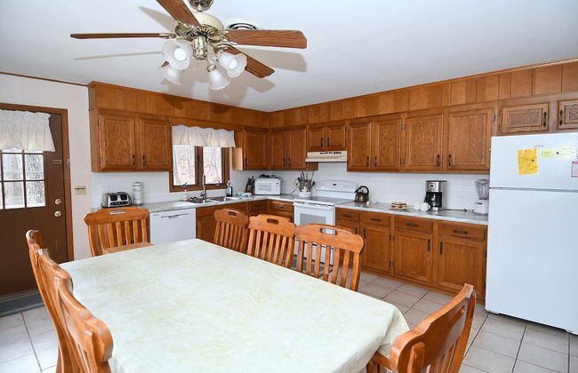 Brigadoon - 5 Bedroom Retreat - Photo 8