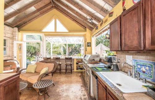 Modern Texas Hill Country Suite Rental for Four near San Antonio - Foto 10