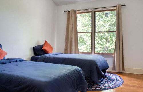 Creekside Haven with Dock & Scenic Views - Foto 16