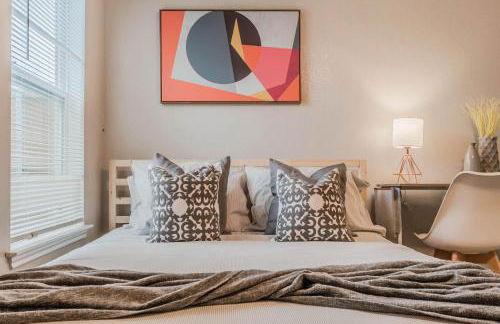 3Bedroom 2Bathroom close to historic downtown fast wifi - Foto 9