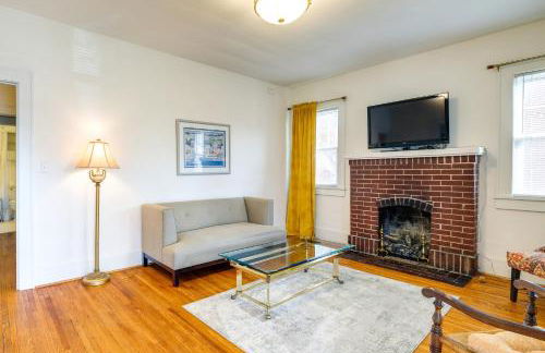 Walk to The Grandin Theatre Roanoke Unit with Yard! - Foto 5