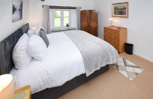 The Old Farm House - Photo 12