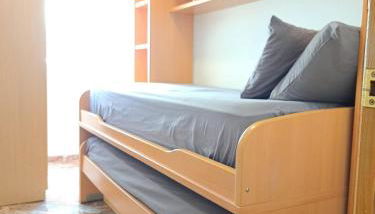 una habitación en un piso compartido - Foto 4