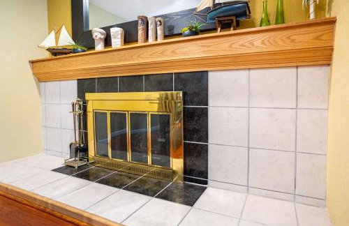 Wine Waves & Comfort 2BR Bay Area Beauty - Foto 34