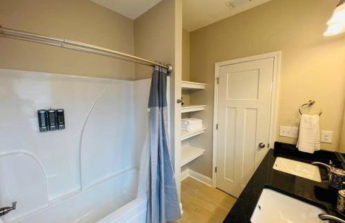 Luxury 4 Bedroom Home and private deck by MCG 6 - Foto 42