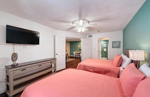 Two bed condo in Parkway Palms Resort - Foto 11