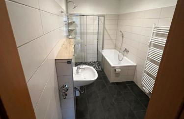 Apartment für bis zu 6 Personen mit Balkon - Foto 24