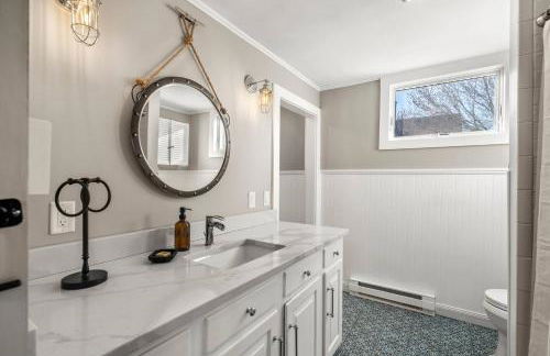 2BR Home|Downtown Rockport w/parking|Walk 2 Ocean - Foto 5