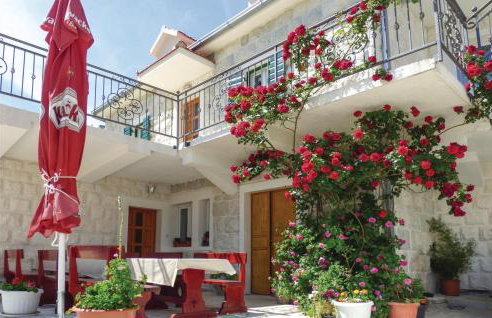 10 Bedroom Beautiful Home In Kucice - Foto 29