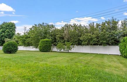 Newport Beach House with Huge Yard - Foto 36