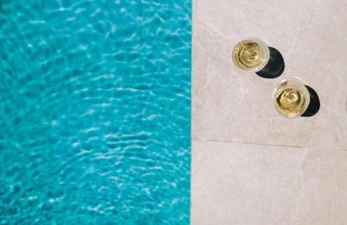 Celeste Luxury Villas - Photo 53