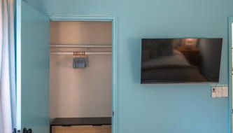 NEW! The Spoonbill House - 2 Kings 1 Full, 10 Minutes to Downtown, 10 minutes to Airport - Foto 2