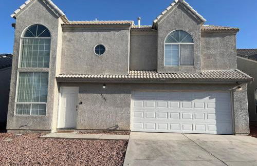 Extended Stay 3 or 4 Beds Cozy Smart Home Living - Photo 15