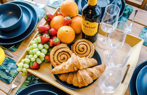 "Eastville Court Rhyl" by Greenstay Serviced Accommodation - A Cosy 2 Bedroom Bungalow with Parking, Dog Friendly, Close To Beaches, Shops & Restaurants - Ideal for Families, Friends, Couples & Business Travellers - Photo 15