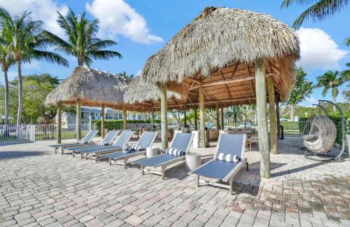 Serene Poolside Getaway Lake Access Parking - Foto 53