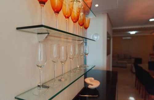 Apartamento alto padrão com 3 suítes, sala 3 ambientes todos com ar, ambientes novos e moderno. - Foto 7