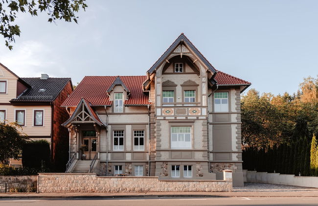 First Wohnen GmbH - Foto 1