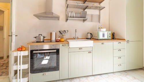 La Maison Castello - Photo 3, stove