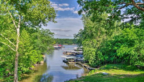 Lakefront Home, Pet Friendly, Sleeps 20, Private Dock - Foto 1, Other
