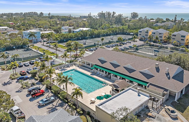 Surf And Turf At Cedars East 2 Bedroom Townhouse by RedAwning - Foto 55