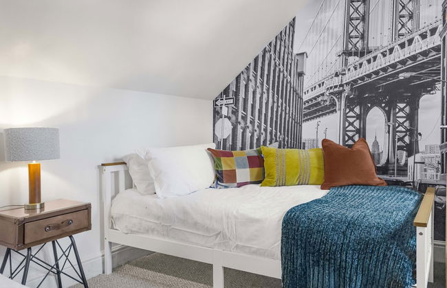 Coach House - Photo 7