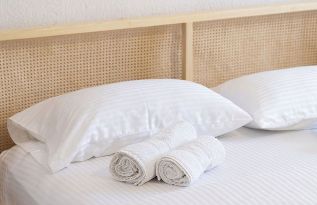 Boho Central Apartment - Photo 19