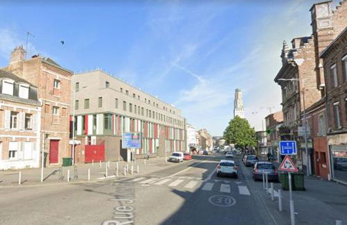 STUDIO COSY HYPER CENTRE GARE AMIENS WIFI NETFLIX 2 PERS - Foto 3