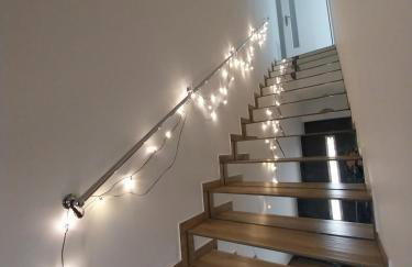 Magical Mirror Apartment - Photo 15