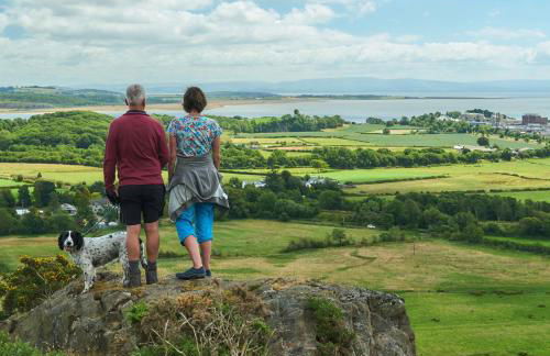 Kents Bank Holiday - Pet Friendly with Bay Views - Foto 55