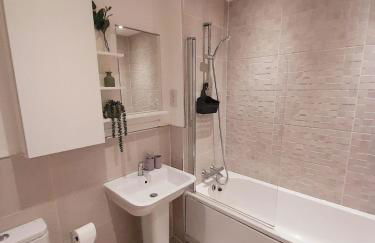 4 BR - 2 Baths - 1 WC - Solihull - NEC - HS2 - Long Stays for Contractors and Relocators - HMHStays - Foto 26