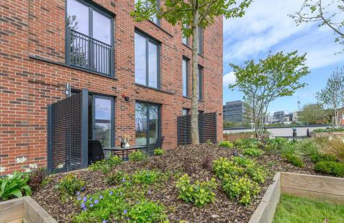 City Centre Deluxe with amazing Garden Terrace - Pass the Keys - Foto 22