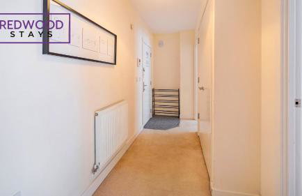 Premium Serviced Apartment in Basingstoke Town Centre, Free Parking By Redwood Stays - Foto 41