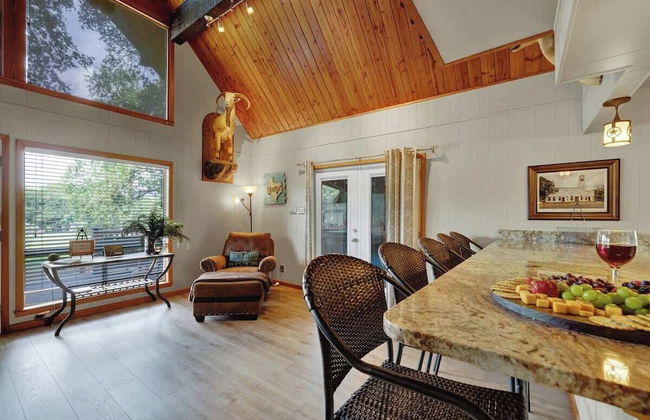 Gettin' Guada Loopy With Hot Tub & Riverfront - Foto 4