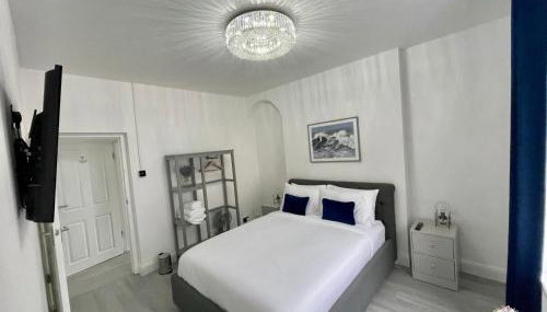 OCEAN ESCAPE 200m From the Sea, High Spec Town Centre Entire Flat, 3 Bedrooms, TVs All Rooms - Foto 3