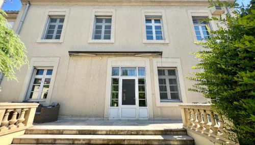 Bourgeois House - 16 personnes, Piscine, 6 chambres, 8 lits, 4 SDB, Centre-ville, CLIM - Foto 3