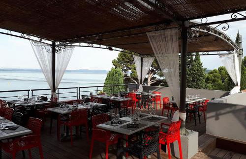 Un Petit Coin de Provence - Istres - Maison Contemporaine Avec Piscine Privée Chauffée, Entre Plages Et Provence, Borne 11 kW - Foto 59