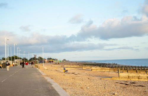 Modern Beachfront Apartment - Foto 18