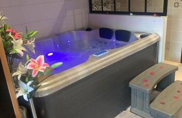 Suite romantique Au cœur du Spa avec jacuzzi et sauna privatif proche de Toulouse - Foto 5