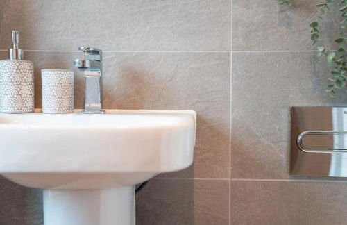 Dog-Friendly Townhouse in Converted Mill near Stroud Commons - Foto 41