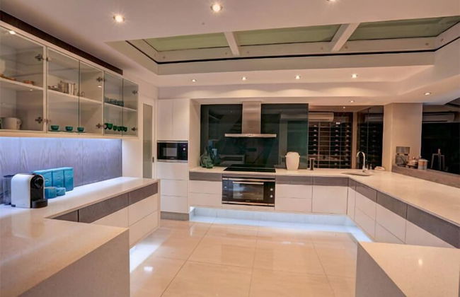 Ocean View Penthouse - Photo 16