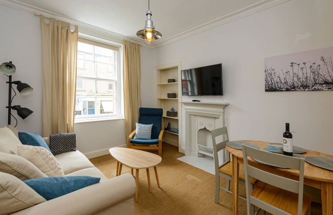 Pebbles Apartment - Heart of Town - Foto 1