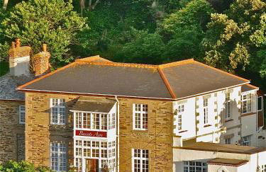 Simply the best ! 4 min walk to Beach, Pubs, Restaurants, Shops, Htd Pool, Hottub, Games rm, 1 acre Garden, BBQ's Coast to Coast cycle path, Beautiful, Bassets acre, Only six 1-3 bedroom SUPERB apartments, Free Parking and WIFI - Foto 13