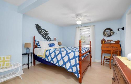 Cozy cottage w creekside fire pit & patio - Foto 20